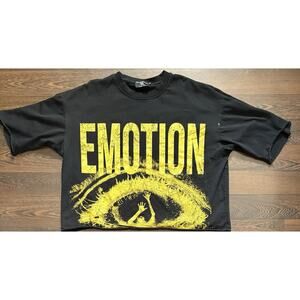 Mixed Emotion Cropped "Trapped" Tee Men's Streetwear High-Quality Boxy Fit Black